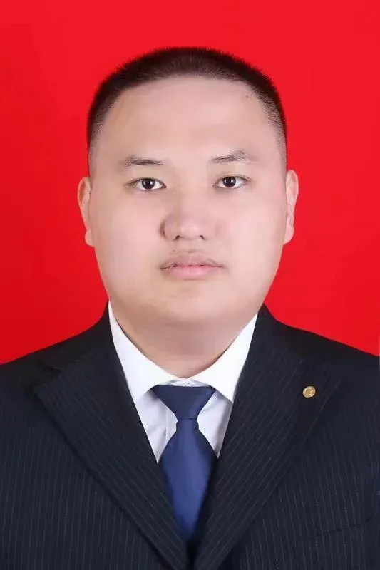 卢元正 头像